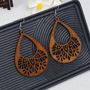 NWT Brown Wooden Earrings - Great for Summer!